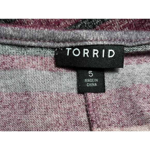 Torrid Stripped Top Womens Size 5 (5X) Multicolor Short Sleeves - Picture 3 of 7